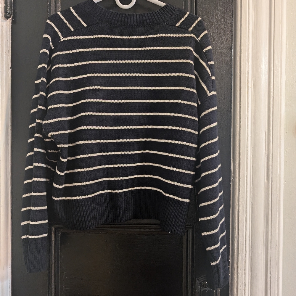 T Tahari Sweater crop Women BNWT - Picture 8 of 16